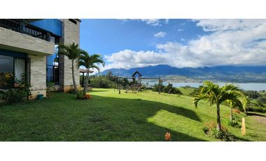 FINCA EN VENTA EN EL LAGO CALIMA