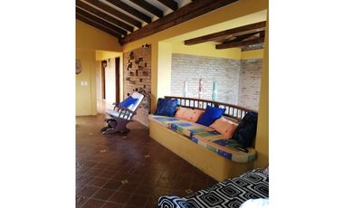 FINCA EN VENTA EN EL LAGO CALIMA