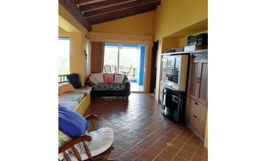 FINCA EN VENTA EN EL LAGO CALIMA
