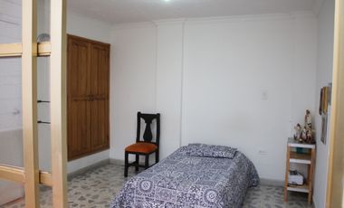 VENTA CASA LOTE EN NOGAL PARA CONSTRUIR OPORTUNIDAD DE INVERSION