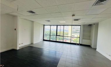 Oficina en Venta en El Poblado sector Aguacatala