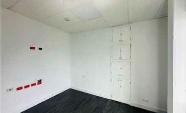 Oficina en Venta en El Poblado sector Aguacatala