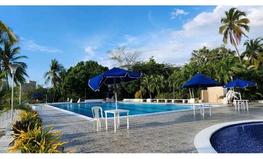 Apartamento en Primera Línea del Mar cerca al Decameron - 005R