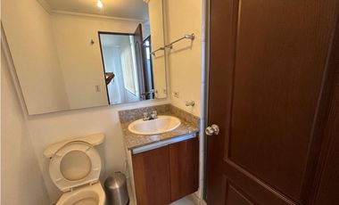 Aparta-oficina en Venta y Renta en El Poblado