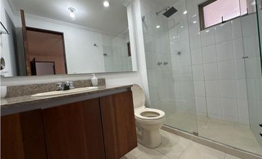 Aparta-oficina en Venta y Renta en El Poblado