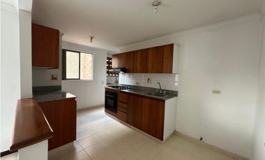 Aparta-oficina en Venta y Renta en El Poblado