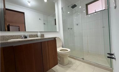 Aparta-oficina en Venta y Renta en El Poblado