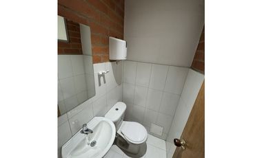 EDIFICIO EN ARRIENDO  – TOBERN