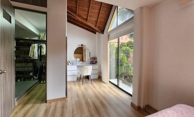 VENTA DE CASA EN SABANETA- ALCAZARES