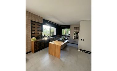 Casa en Arriendo en Envigado sector el Salado