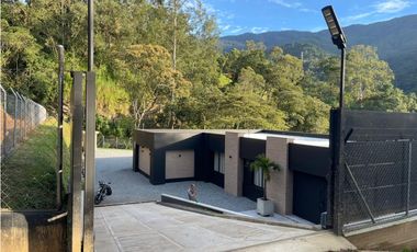 Casa en Arriendo en Envigado sector el Salado