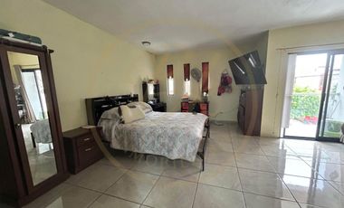 HERMOSA CASA EN FRESNOS DEL LAGO