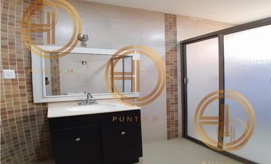 Casa en venta Calle 29 de Junio, Col. Graciano Sánchez Romo, Boca del Río, Veracruz muy cerca de Playa Los Delfines y El Morro