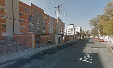 Departamento en Venta a 5 min de Metro Zapotitlán.