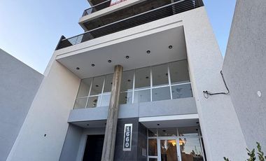 VENTA DEPARTAMENTO 2 AMBIENTES CON PATIO LANUS ESTE