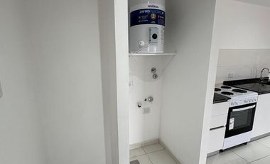 VENTA DEPARTAMENTO 2 AMBIENTES CON PATIO LANUS ESTE