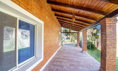 Casa en Puerto Roldan