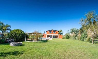 Casa en Puerto Roldan