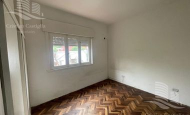 PH de 2 Plantas con Patio en Venta / San Fernando