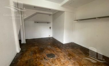 PH de 2 Plantas con Patio en Venta / San Fernando