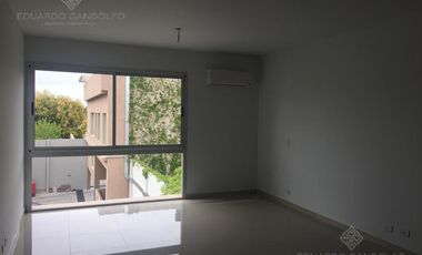 Gran oportunidad! Monoambiente dividido en edificio de categoria