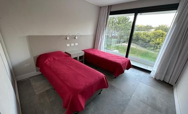 Hermosa casa a estrenar en Marítimo III