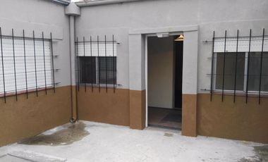 Casa  3 ambientes en venta en Quilmes