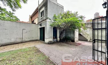 CHALET 6 AMBIENTES APTO PROFESIONAL BANFIELD RESIDENCIAL, CON COCHERA, JARDIN, TERRAZA