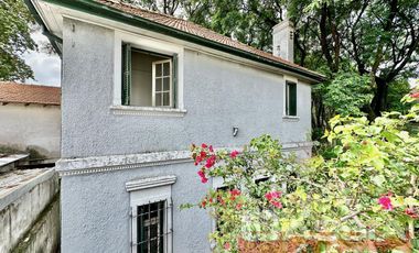 CHALET 6 AMBIENTES APTO PROFESIONAL BANFIELD RESIDENCIAL, CON COCHERA, JARDIN, TERRAZA