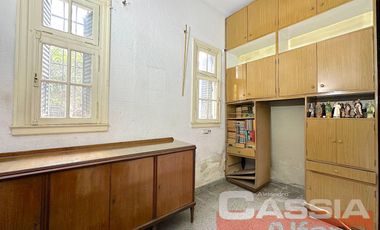 CHALET 6 AMBIENTES APTO PROFESIONAL BANFIELD RESIDENCIAL, CON COCHERA, JARDIN, TERRAZA