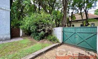 CHALET 6 AMBIENTES APTO PROFESIONAL BANFIELD RESIDENCIAL, CON COCHERA, JARDIN, TERRAZA