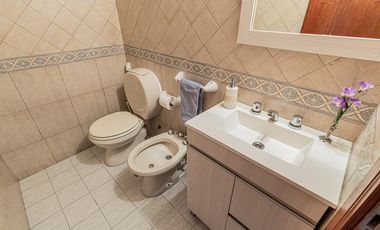 CASA EN PH 3 DORMITORIOS JARDÍN BARRIO PARQUE BERNAL EN VENTA