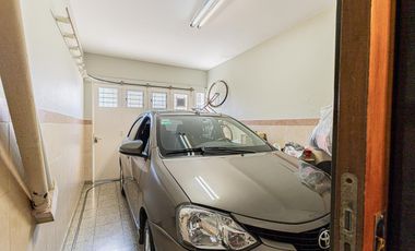 CASA EN PH 3 DORMITORIOS JARDÍN BARRIO PARQUE BERNAL EN VENTA