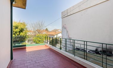 CASA EN PH 3 DORMITORIOS JARDÍN BARRIO PARQUE BERNAL EN VENTA