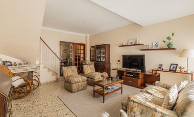 CASA EN PH 3 DORMITORIOS JARDÍN BARRIO PARQUE BERNAL EN VENTA