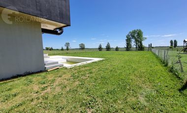 Alquiler Casa 4 ambientes parrila pileta jardin cocheras Amenities Premiun Area 60