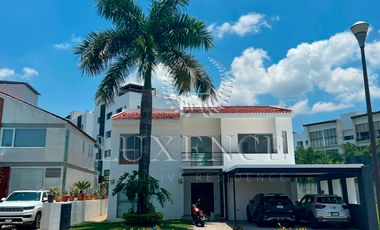 Casa en Venta en fraccionamiento Paraiso Country Club