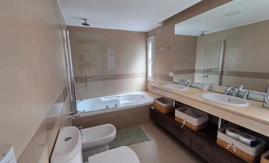 VENTA DEPARTAMENTO semipiso de 3 dormitorios,  en Barrio Gamma, Neuquén Capital