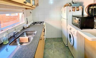 Departamento de 3 amb, en Jardines de San Isidro, cochera cubierta.