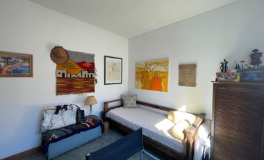 Departamento de 3 amb, en Jardines de San Isidro, cochera cubierta.