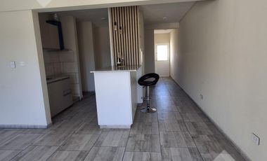 En Venta, PH de 2 Dormitorios, Barrio Rio Limay, Plottier