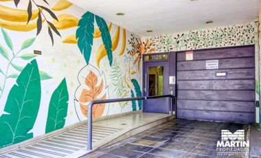 Departamento en alquiler en Olivos 2 ambientes con cochera doble descubierta.