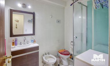 Departamento en alquiler en Olivos 2 ambientes con cochera doble descubierta.