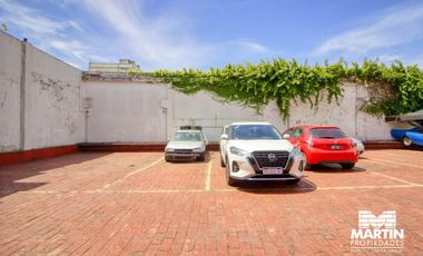 Departamento en alquiler en Olivos 2 ambientes con cochera doble descubierta.