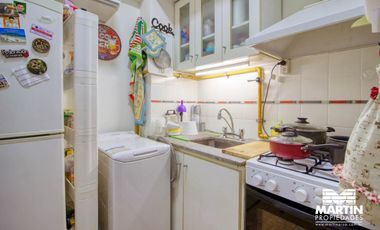 Departamento en alquiler en Olivos 2 ambientes con cochera doble descubierta.