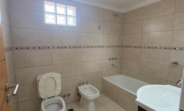 Departamento 2 ambientes en venta en Quilmes con cochera