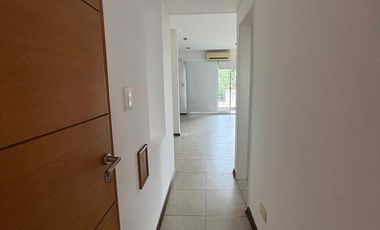 Departamento 2 ambientes en venta en Quilmes con cochera