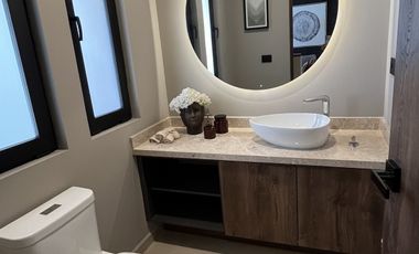 Hermosa Casa en Venta Campanario Norte