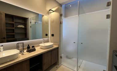 Hermosa Casa en Venta Campanario Norte