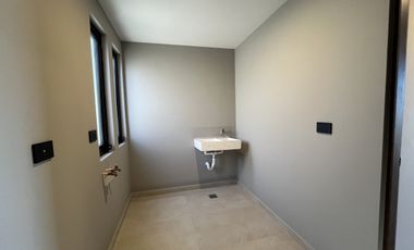 Hermosa Casa en Venta Campanario Norte